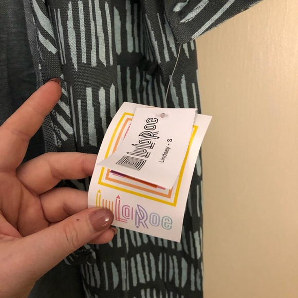 Brand new LuLaRoe lindsay kimono - Picture 3 of 3